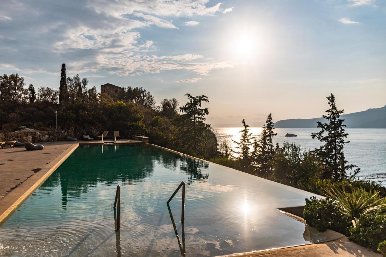 Diapori Suites Hotel 카르다밀리 외부 사진