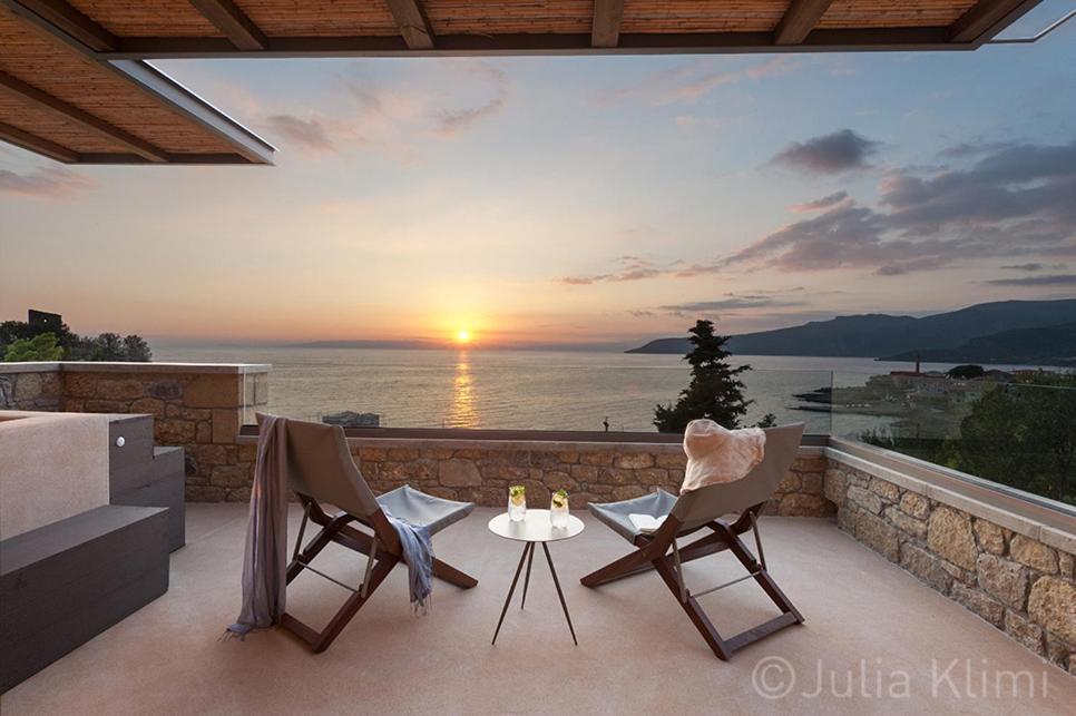 Diapori Suites Hotel 카르다밀리 외부 사진